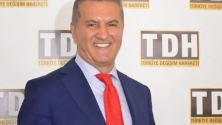 Mustafa Sarıgül’den uçakta karşılaştığı trans bireye: ‘Sizi mutlaka ağırlamak istiyorum’