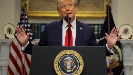 Donald Trump, ABD Medya Kuruluşlarını Hedef Aldı: ‘Fonları Vergi Mükelleflerine İade Edin’