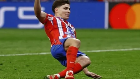 UEFA’dan flaş açıklama! Julian Alvarez’in iptal edilen penaltısı sonrası şok karar!