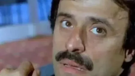 Türk sinemasının usta ismi Şevket Altuğ uzun bir aradan sonra cenazede görüntülendi