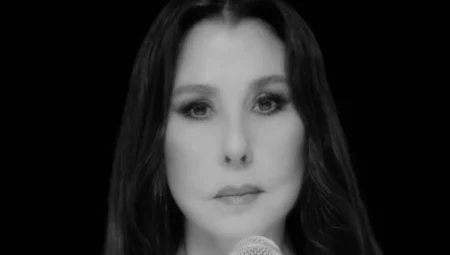 Nilüfer eleştirilere sert çıktı: ‘Atatürkçülüğüme laf ettirmem, sanat nefes aldırır’