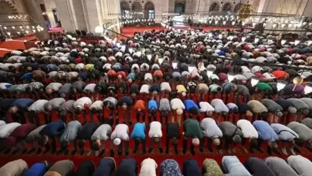 Afyonkarahisar’da Bayram Namazı Saat Kaçta Kılınacak? İşte 2025 Ramazan Bayramı Namaz Vakti
