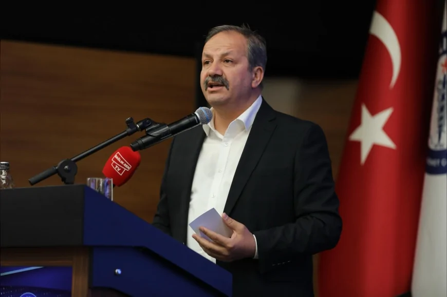 Mahmut Faruk Doğan: ‘850 binden fazla sağlık çalışanının hakkı için terimizin son damlasına kadar mücadele edeceğiz’