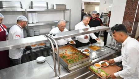 Büyükkılıç: “KASKİ, Hizmette ve Yatırımda El Ele Vererek Yol Alıyor”