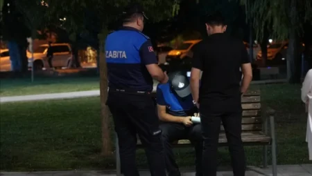 Düzce’de çevreyi kirletenlere ceza, duyarlı vatandaşlara teşekkür: “Temiz Şehir” kampanyası gece denetimleriyle sürüyor