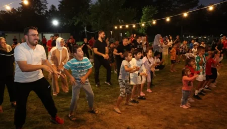 Kayseri’de Sarımsaklı Barajı’nda düzenlenen doğa kampına yoğun katılım, kayıtlar sürüyor