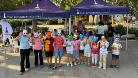 Selçuk’ta düzenlenen Yaz Etkinliği’nde çocuklar teknoloji ve sanatla buluştu