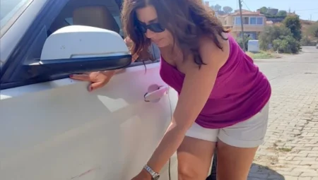 Balıkesir Koca Seyit Havalimanı otoparkında güvenlik kamerası çalışmıyor, sürücüler mağduriyet yaşıyor