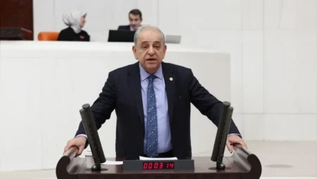 CHP’li Rıfat Nalbantoğlu: “Sanki savaştayız, son 5 yılda 10 binin üzerinde işçi öldü”