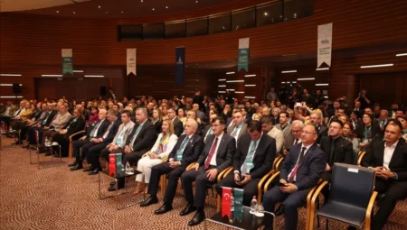 Mustafa Bozbey: “Damla sulama tesisimizi büyüterek daha fazla çiftçiye ulaştıracağız”